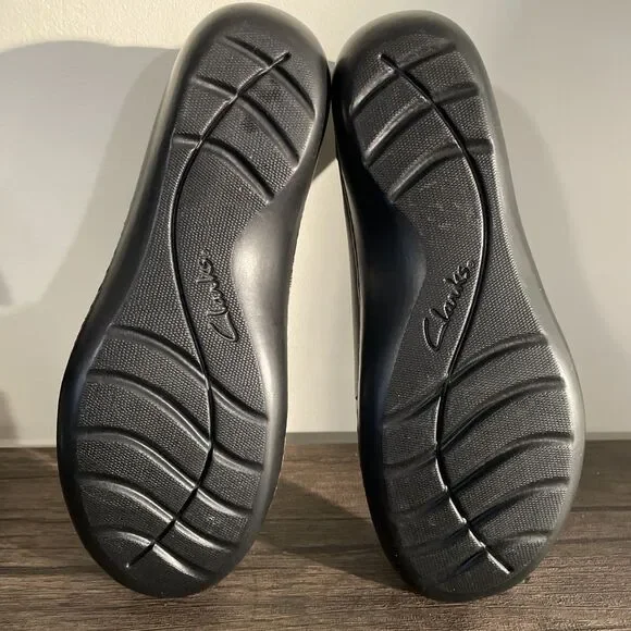 Clarks Ashland Bubble Loafer Black Leather Slip On Comfort Shoes Women’s 7.5 - Picture 7 of 8